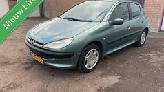 Gebruikt 2001 Peugeot 206 Hatchback | € 750 (Eerlijke prijs)