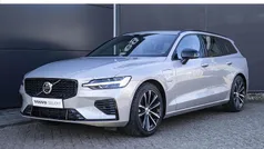 Grijs Gebruikt 2024 Volvo V60 Plus Stationwagen | € 49.950 (Eerlijke prijs)