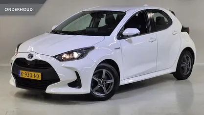 Occasion Toyota Yaris Hybrid Active 116 PK (85 kW) 2021 Wit Hatchback
