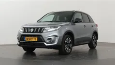 Grijs Gebruikt 2021 Suzuki Vitara SUV | € 23.840 (Eerlijke prijs)
