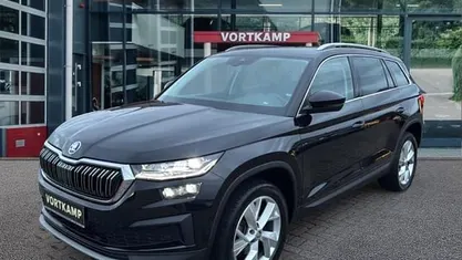 Zwart Gebruikt 2022 Skoda Kodiaq Style SUV | € 39.500 (Eerlijke prijs)