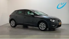 Grijs Gebruikt 2020 Seat Leon Style Hatchback | € 14.950 (Eerlijke prijs)