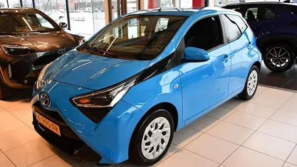 Occasion 2020 Toyota Aygo X-play Hatchback | € 9.499 (Eerlijke prijs)