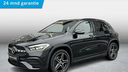 Zwart Occasion 2022 Mercedes GLA250 Business SUV | € 39.950 (Eerlijke prijs)