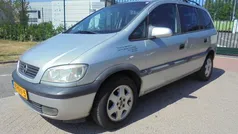 Grijs Gebruikt 2000 Opel Zafira Comfort MPV | € 895 (Eerlijke prijs)