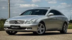 Grijs (metallic) Gebruikt 2005 Mercedes CLS500 Sedan | € 10.899 (Super prijs)