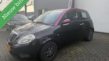 Occasion 2007 Lancia Ypsilon Hatchback | € 1.749 (Eerlijke prijs)