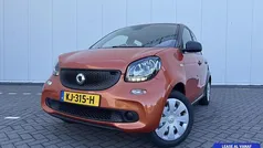 Oranje Gebruikt 2016 Smart ForFour Pure Hatchback | € 5.450 (Goede deal)