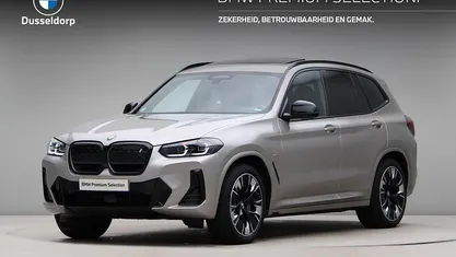 Grijs Gebruikt 2024 BMW iX3 Executive SUV | € 53.950 (Eerlijke prijs)