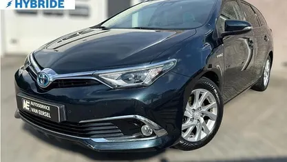 Gebruikt 2015 Toyota Auris Touring Sports Stationwagen | € 9.950 (Eerlijke prijs)