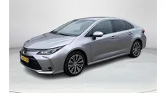 Grijs Gebruikt 2021 Toyota Corolla Sedan | € 22.400 (Eerlijke prijs)