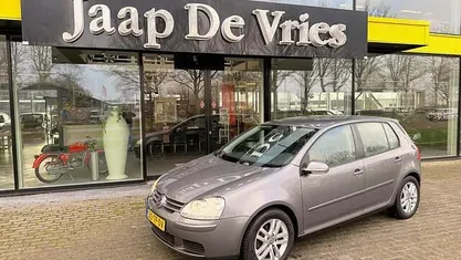 Grijs (metallic) Occasion 2007 VW Golf V Hatchback | € 2.950 (Eerlijke prijs)