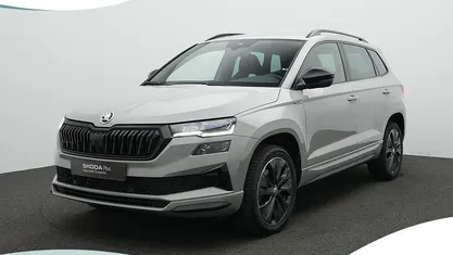 Occasion 2024 Skoda Karoq SportLine SUV | € 37.400 (Eerlijke prijs)