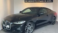 Zwart, metallic lak Gebruikt 2022 BMW 420 Executive Coupé | € 44.950 (Goede deal)