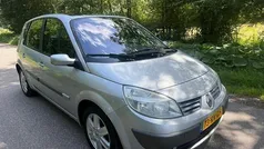 Gebruikt 2005 Renault Scénic II MPV | € 2.399 (Eerlijke prijs)