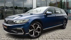 Blauw Gebruikt 2020 VW Passat GTE Stationwagen | € 22.900 (Eerlijke prijs)