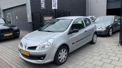 Occasion Renault Clio II 75 PK (55 kW) 2008 Hatchback