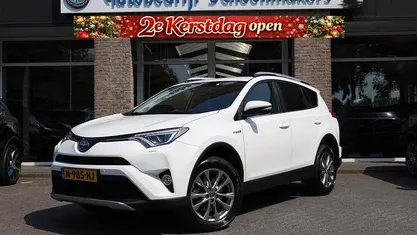 Wit Gebruikt 2017 Toyota RAV4 Hybrid Executive SUV | € 22.940 (Eerlijke prijs)