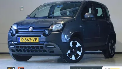 Occasion Fiat Panda Cross Cross 69 PK (50 kW) 2023 Grijs Hatchback