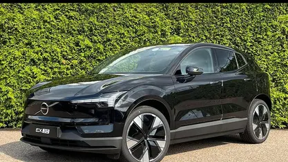 Zwart Nieuw 2025 Volvo EX30 Plus SUV | € 36.940 (Super prijs)