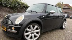 Gebruikt 2003 Mini ONE Pepper Hatchback | € 1.799 (Eerlijke prijs)