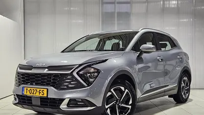 Lunar silver m Occasion 2023 Kia Sportage SUV | € 28.950 (Eerlijke prijs)