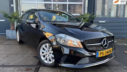 Occasion 2017 Mercedes A180 Hatchback | € 13.995 (Goede deal)