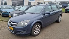 Blauw, metallic lak Gebruikt 2009 Opel Astra Business Stationwagen | € 1.250 (Super prijs)
