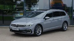 Grijs, metallic lak Gebruikt 2021 VW Passat GTE Stationwagen | € 24.750 (Eerlijke prijs)