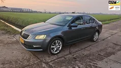Grijs Gebruikt 2018 Skoda Octavia Business Line Hatchback | € 9.950 (Super prijs)