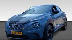 Grijs, metallic lak Gebruikt 2024 Nissan Juke N-Connecta SUV | € 26.930 (Eerlijke prijs)