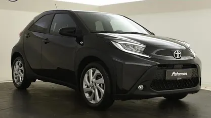 Zwart Occasion 2025 Toyota Aygo X Active SUV | € 20.599 (Eerlijke prijs)