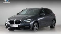 Grijs Gebruikt 2021 BMW 118 Sport Line Hatchback | € 25.750 (Eerlijke prijs)