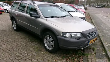 Beige Occasion 2002 Volvo V70 Comfort Stationwagen | € 3.500 (Eerlijke prijs)