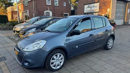 Gebruikt 2010 Renault Clio R.S. Hatchback | € 3.450 (Eerlijke prijs)