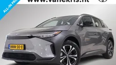 Gebruikt 2025 Toyota bZ4X SUV | € 48.989 (Eerlijke prijs)