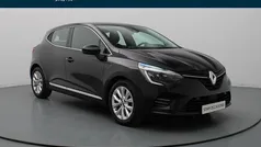 Zwart Gebruikt 2020 Renault Clio V Intens Hatchback | € 13.990 (Eerlijke prijs)