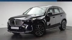 Saphirschwarz Gebruikt 2025 BMW iX1 Executive SUV | € 43.950 (Eerlijke prijs)