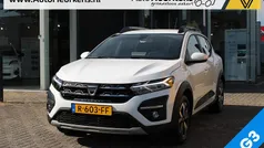 Wit Gebruikt 2022 Dacia Sandero Essentiel Hatchback | € 15.640 (Eerlijke prijs)