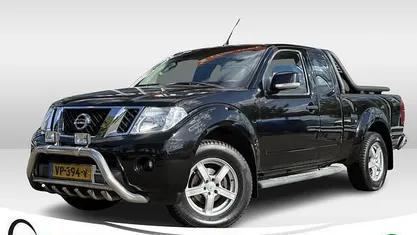 Zwart Gebruikt 2015 Nissan Navara Pickup | € 13.950 (Goede deal)