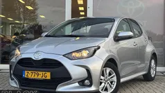 Gebruikt 2024 Toyota Yaris Hybrid Active Hatchback | € 23.400 (Eerlijke prijs)