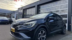 Zwart Gebruikt 2022 Renault Captur R.S. SUV | € 24.390 (Eerlijke prijs)