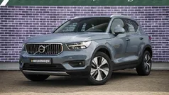 Grijs Gebruikt 2021 Volvo XC40 Inscription SUV | € 30.899 (Eerlijke prijs)