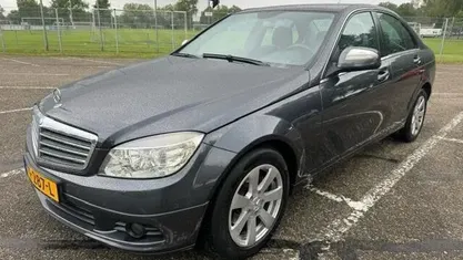 Grijs Gebruikt 2007 Mercedes C180 Elegance Sedan | € 7.495 (Eerlijke prijs)