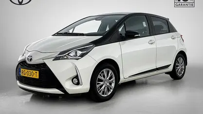 Wit Gebruikt 2017 Toyota Yaris Premium Hatchback | € 11.450 (Goede deal)