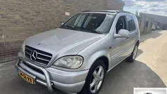 Grijs Gebruikt 2001 Mercedes 320 SUV | € 2.959 (Eerlijke prijs)