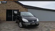 Zwart Gebruikt 2004 Renault Scénic II Luxe MPV | € 975 (Super prijs)