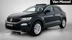 Zwart Gebruikt 2020 VW T-Roc Style SUV | € 25.900 (Eerlijke prijs)