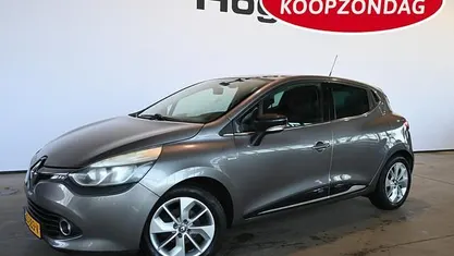 Grijs Occasion 2016 Renault Clio IV LIMITED Hatchback | € 9.940 (Eerlijke prijs)