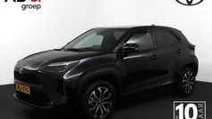 Zwart Gebruikt 2023 Toyota Yaris Cross SUV | € 27.950 (Eerlijke prijs)